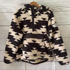 The North Face pullover hoodie. Size L women’s.